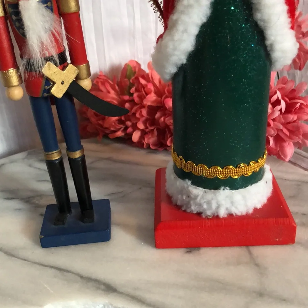 Christmas Nutcrackers wooden Mrs Santa Claus with cookies & smaller sold… - Picture 11 of 12